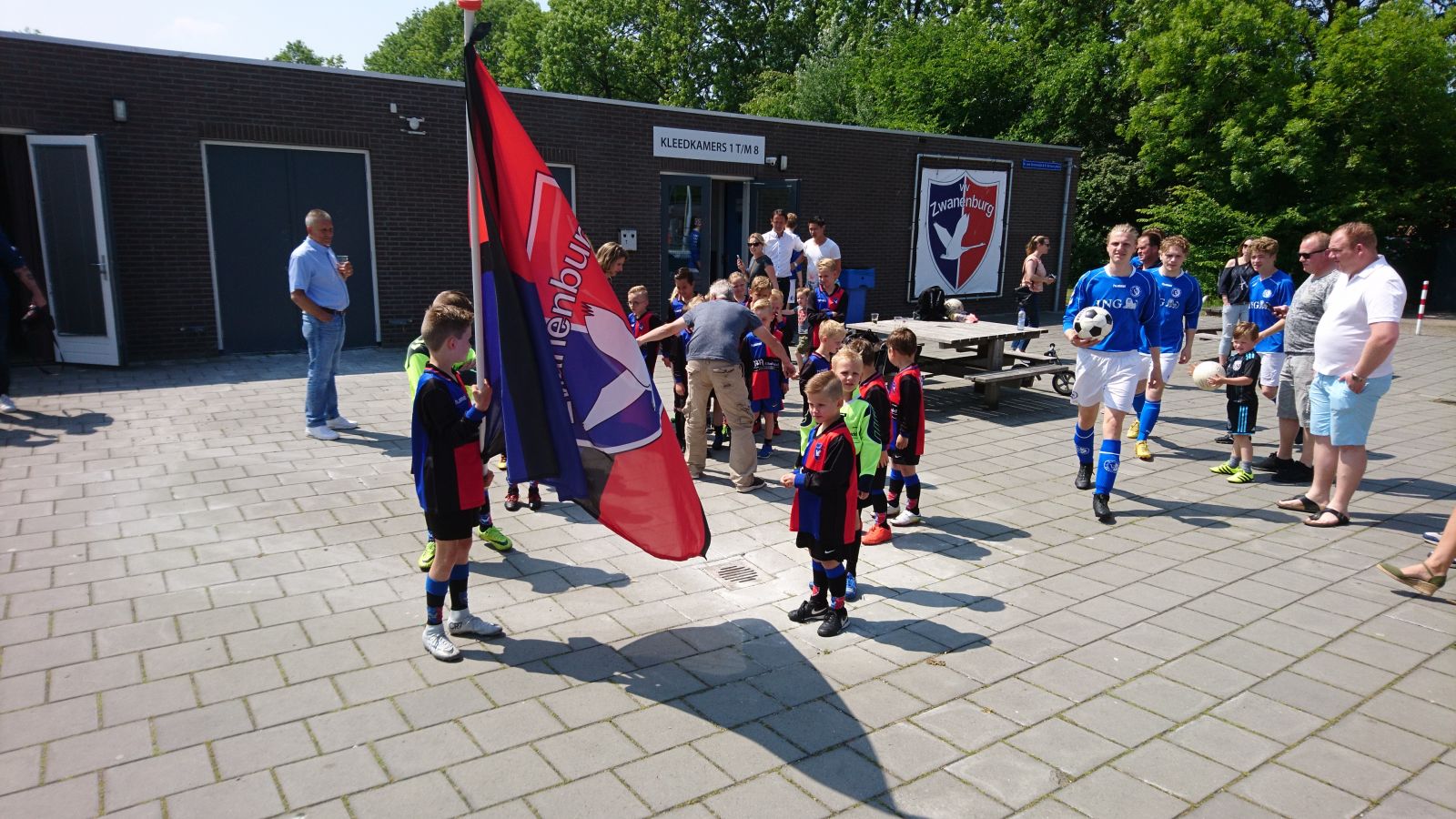 Corona En Nu Verder En nu verder ??????? - vv Zwanenburg