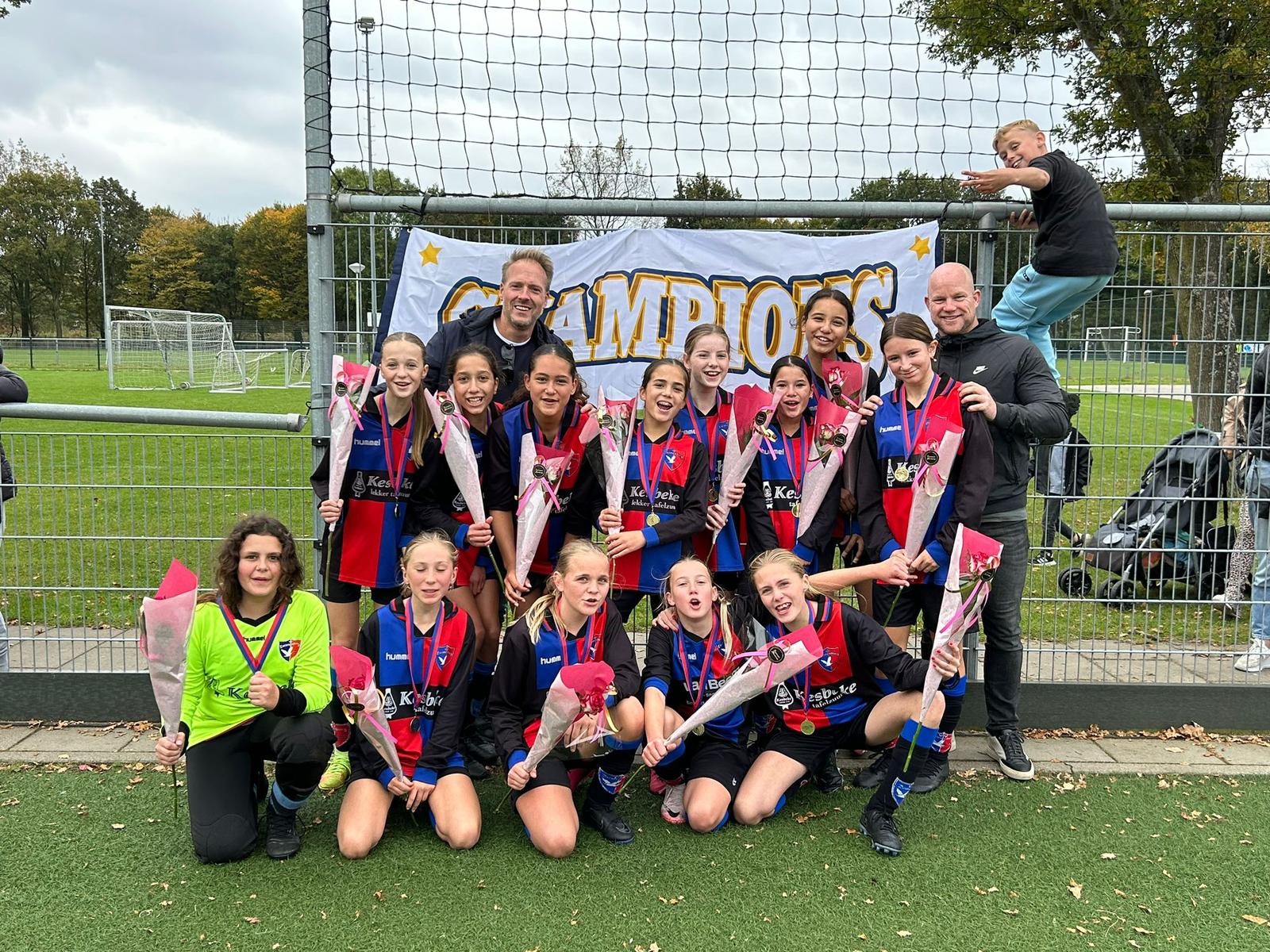 MO12-1 Kampioen! - vv Zwanenburg